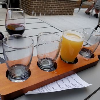 Beerhead Bar and Eatery - Beer flight for me, wine for the wife - Pizza Near Me - Westerville, Ohio Beerhead Bar and Eatery - Beer flight for me, wine for the wife - Pizza Near Me - Westerville, Ohio