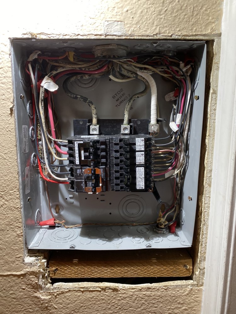 Slide of Scott's Electrical Service