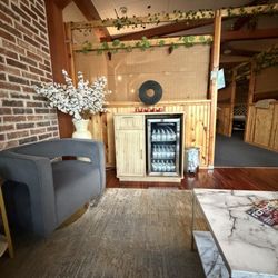 High Stone - Seating area