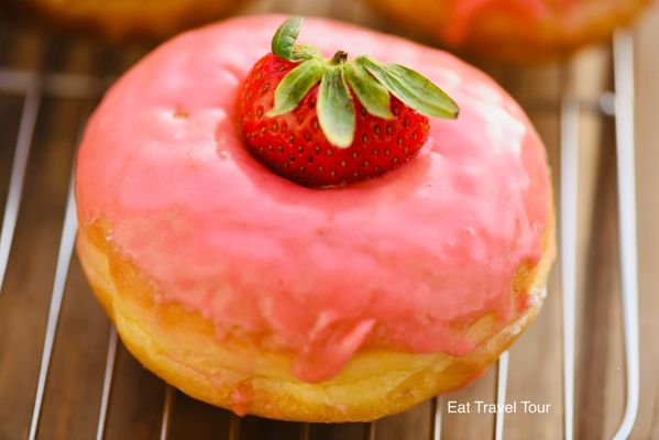 DONUT FRIEND HIGHLAND PARK by null