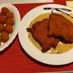 Alte Brauerei - Champignonschnitzel mit Kroketten