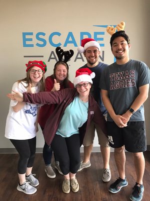 Escape Again Rooms by null