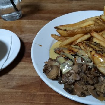 Cheddar's Scratch Kitchen - Dijon Chicken w/sauteed mushrooms over rice. - American Near Me - Vienna, West Virginia