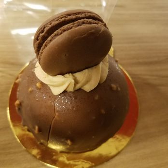 Vanille Patisserie - Sophia - Desserts Near Me - Chicago, Illinois