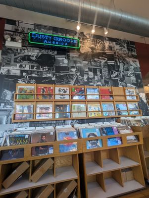 Dusty Groove by null