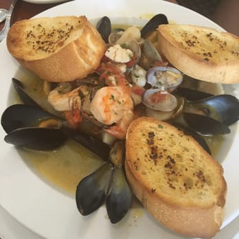 La Tavola - Italian Near Me - Baltimore, Maryland