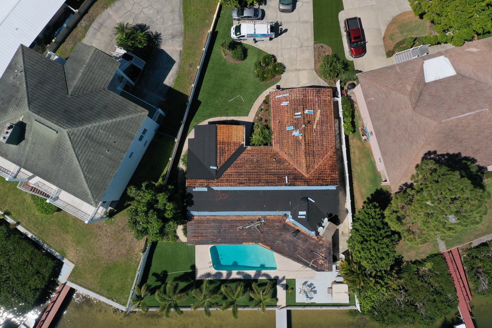 Slide of Shon Boswell Roofing