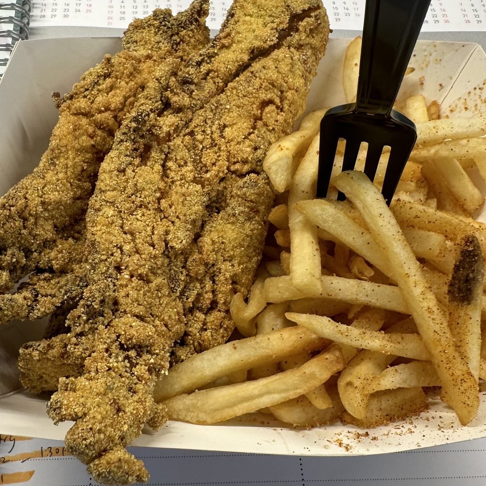 Chicken Shack on Wheels - Fish and fries - Food Trucks Near Me
