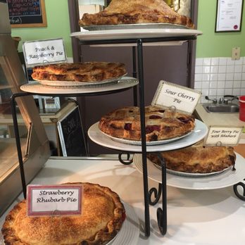 Vanilla Leaf Bakery Cafe - Pies! - Bakeries Near Me - Pender Island, British Columbia