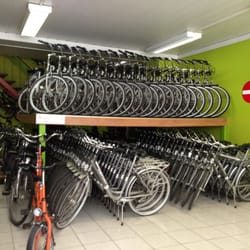 Fietsen Popelier - Stacks of bikes