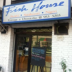 Fish House - Fachada del local.