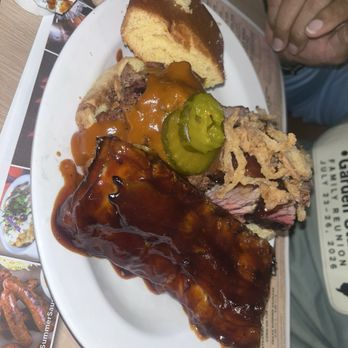 Dallas BBQ - Secaucus - Smokehouse Special - Chicken Shop Near Me - Secaucus, New Jersey Dallas BBQ - Secaucus - Smokehouse Special - Chicken Shop Near Me - Secaucus, New Jersey