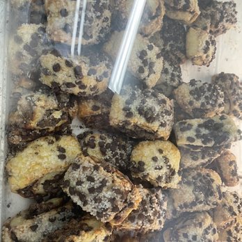 Bova's Bakery - 1 lb. Chocolate Rugala - Bakeries Near Me - Boston, Massachusetts