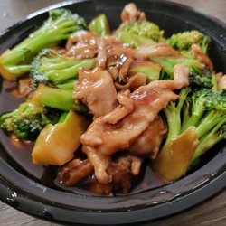 Szechuan D'lite - Chicken & Broccoli