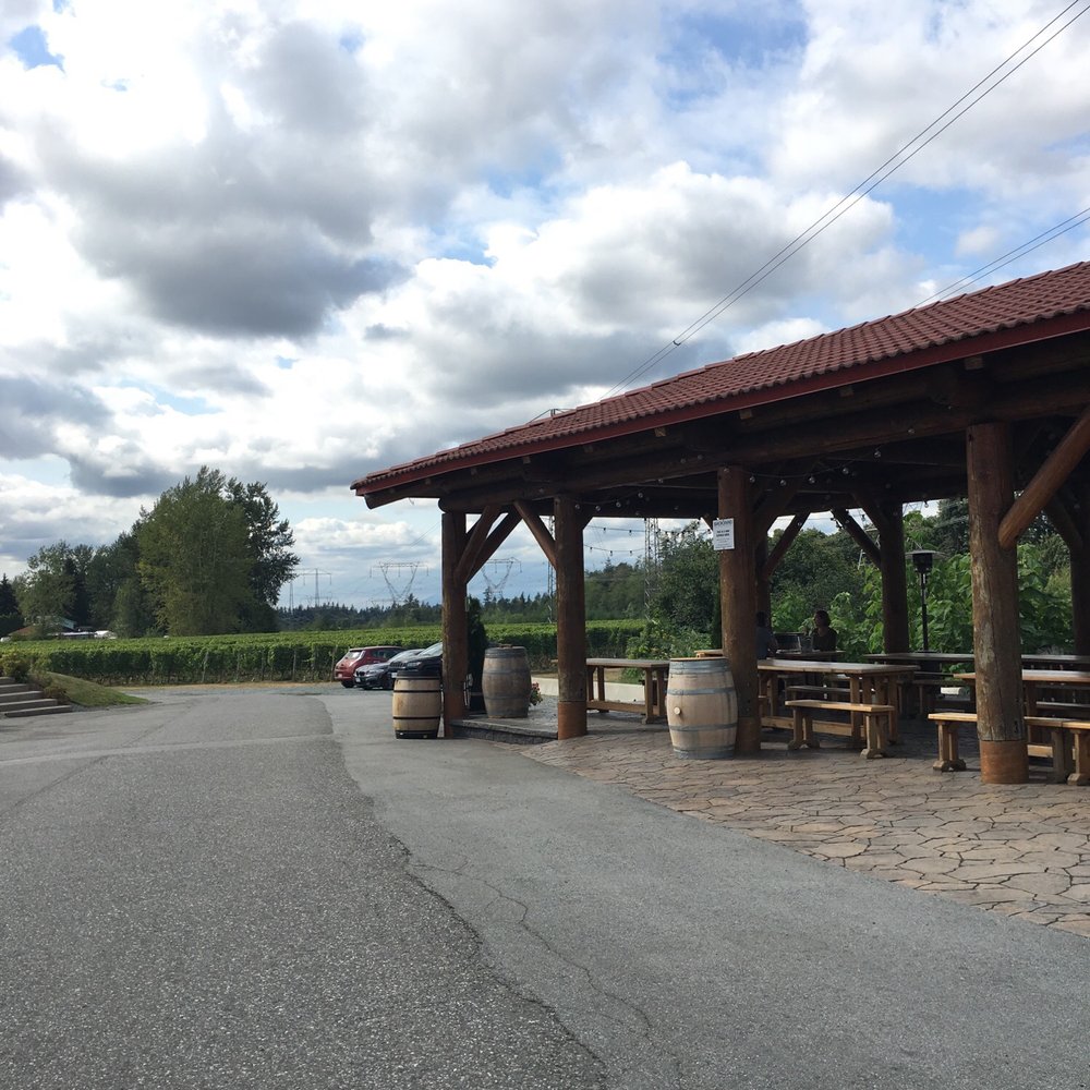 Backyard Vineyards - Beautiful grounds - Wineries Near Me - Langley, British Columbia Backyard Vineyards - Beautiful grounds - Wineries Near Me - Langley, British Columbia
