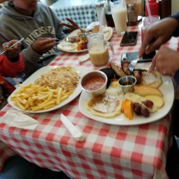 Cafe 338 - Cafes Near Me - London, XGL