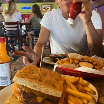 RUDY’S PUB & GRILL - Updated September 2024 - 88 Photos & 126 Reviews ...