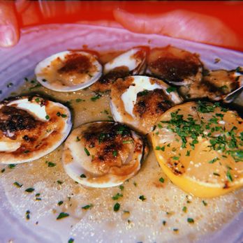 Il Leone - Baked clams - Italian Near Me - Matawan, New Jersey