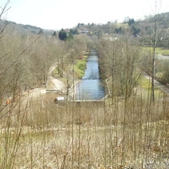 Kronenburger See - Von der begrünten Staumauer Blick zur Kyll - Lakes Near Me - Dahlem, NW