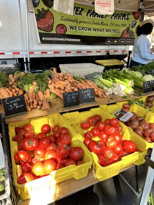 Santa Barbara Farmers Market // Saturday by null