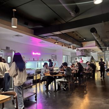 dPot Unlimited - Seating area - Hot Pot Near Me - Irvine, California