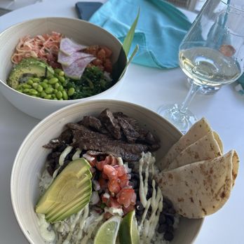 Ebb & Flow - Cocktail Bars Near Me - Melbourne, Florida