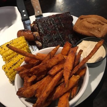 Q BBQ Public House - Barbeque Near Me - Cambridge, Ontario Q BBQ Public House - Barbeque Near Me - Cambridge, Ontario