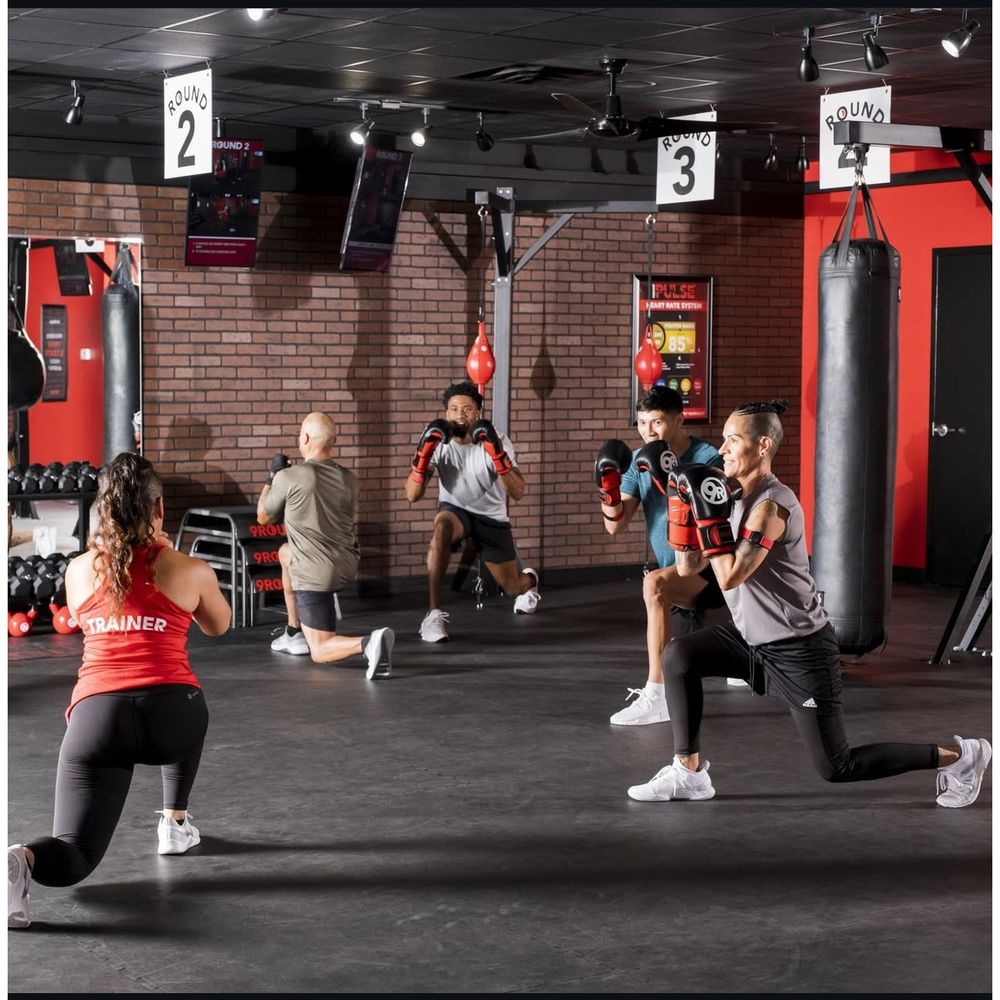 9Round Fitness Orange