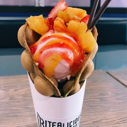 Matcha Egg Waffle