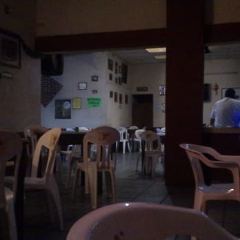 Salón Garibaldi - Interior del Garibaldi - Dive Bars Near Me - Oaxaca, OAX