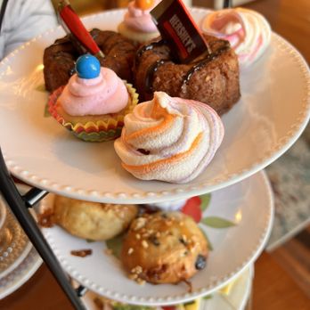Lanier House Madison - April 2024 - Willy Wonka Menu - Tea Rooms Near Me - Madison, Alabama Lanier House Madison - April 2024 - Willy Wonka Menu - Tea Rooms Near Me - Madison, Alabama