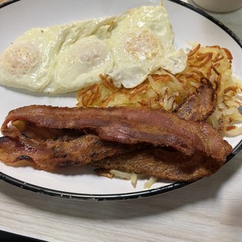 Mom's Home Cooking - 3 eggs, bacon and hash browns. - New American Near Me - Clovis, New Mexico