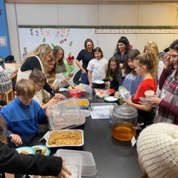 Eagle Creek Academy - Breakfast with 5th grade students and their families.