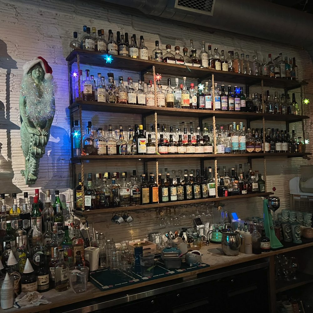 Hidden Harbor - Cocktail Bars Near Me - Pittsburgh, Pennsylvania Hidden Harbor - Cocktail Bars Near Me - Pittsburgh, Pennsylvania