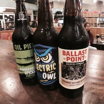 Bar Rincon - Pick out some beer from the beer aisle and enjoy it at the bar - American Near Me - Oxnard, California