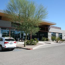 Neurology Associates Neuroscience Center - Front entrance