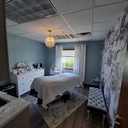 KLOE - Professional skin treatments for all skin types.