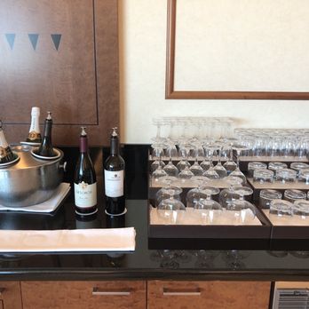 Emirates Airlines Lounge SFO - Great wine selection including a very fine port :):) - Airport Lounges Near Me - San Francisco, California Emirates Airlines Lounge SFO - Great wine selection including a very fine port :):) - Airport Lounges Near Me - San Francisco, California