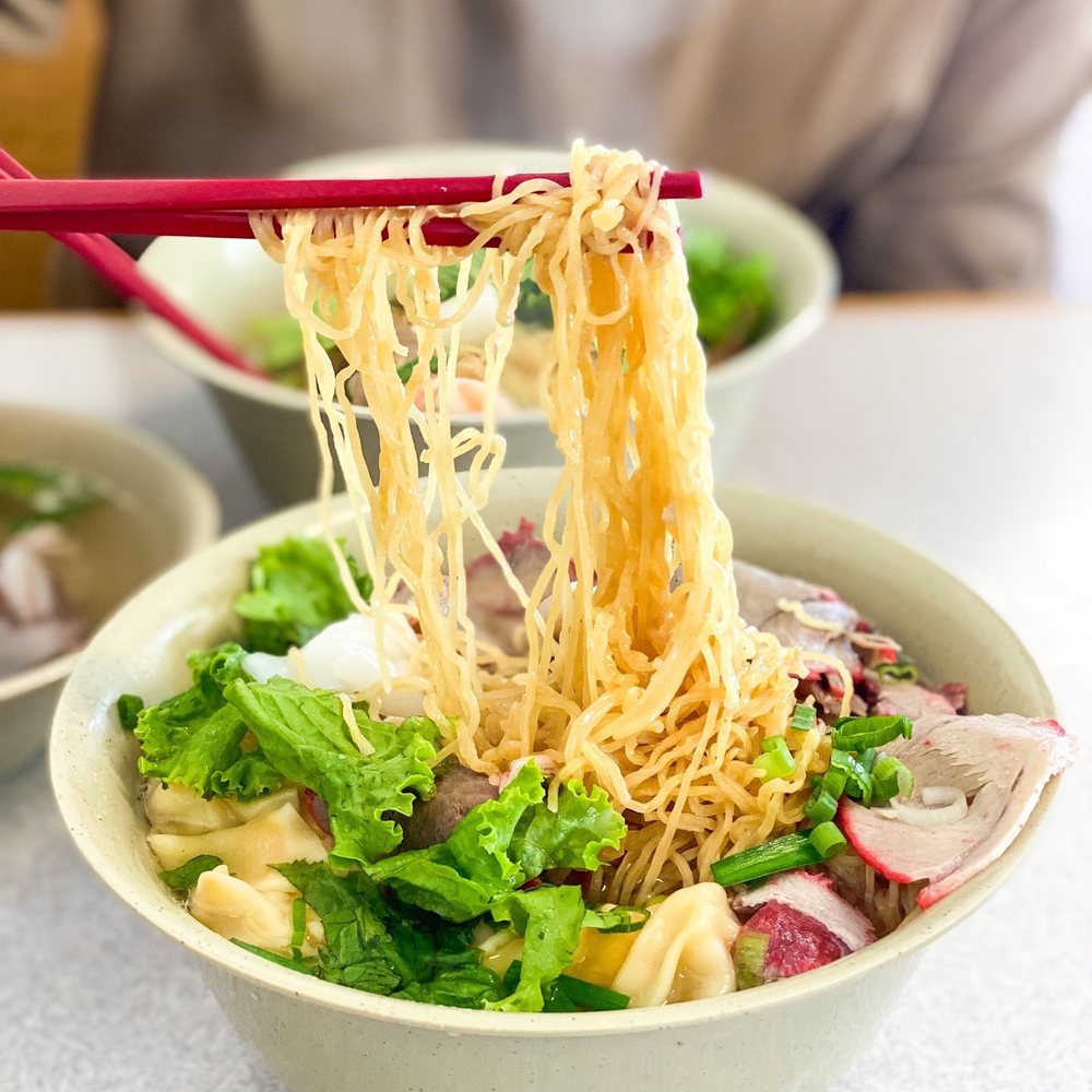 China Chen - Shrimp Wonton Egg Noodle Soup (Hu Tieu Sui Cao) - Chinese Near Me - San Jose, California