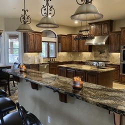 MerMaids Cleaning Experts - Proper cleaning supplies are important for your home. Book today!