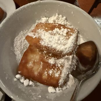 Angeline's Louisiana Kitchen - Beignets - Cajun/Creole Near Me - Berkeley, California Angeline's Louisiana Kitchen - Beignets - Cajun/Creole Near Me - Berkeley, California