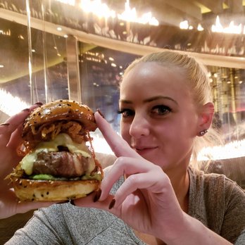 Gordon Ramsay Burger Las Vegas - Burgers Near Me - Las Vegas, Nevada Gordon Ramsay Burger Las Vegas - Burgers Near Me - Las Vegas, Nevada