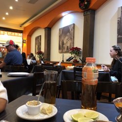 Italianni's - Muy bonitos cuadros.