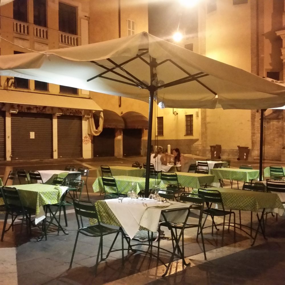 Bollicine - Outside seating (summer) - Bistros Near Me - Parma, Puerto Rico