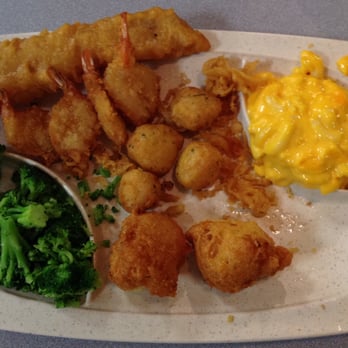 Captain D's - $4.99 fish, shrimp and lobster bites. Presentation sux. - Seafood Near Me - Corinth, Mississippi