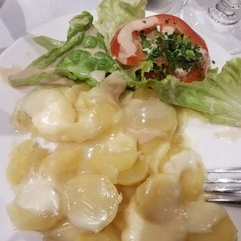 Le Coin du Rocher - Our appetizers. Potatoed in cream and cheese. - Bistros Near Me - Paris, 75 Le Coin du Rocher - Our appetizers. Potatoed in cream and cheese. - Bistros Near Me - Paris, 75