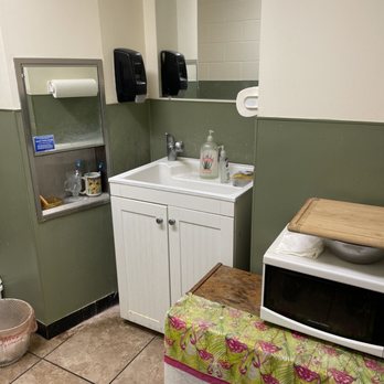 Chinese Massage - Bathroom (and apparently kitchen?) - Massage Near Me - Pocatello, Idaho Chinese Massage - Bathroom (and apparently kitchen?) - Massage Near Me - Pocatello, Idaho