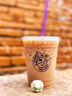 The Coffee Bean & Tea Leaf by null