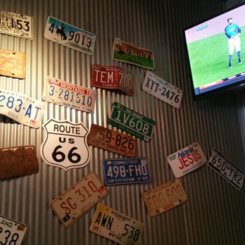 Bar-B-Que Station - Interior Photo - Barbeque Near Me - Independence, Louisiana