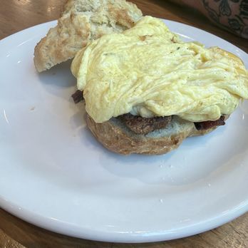 District Downtown Diner - Scrambled Egg & Cheese Biscuit - Coffee & Tea Near Me - New Orleans, Louisiana